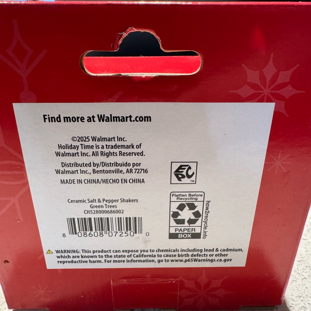 Christmas - Christmas Tree- Ceramic Salt & Pepper Shaker Set - Picture 2 of 2